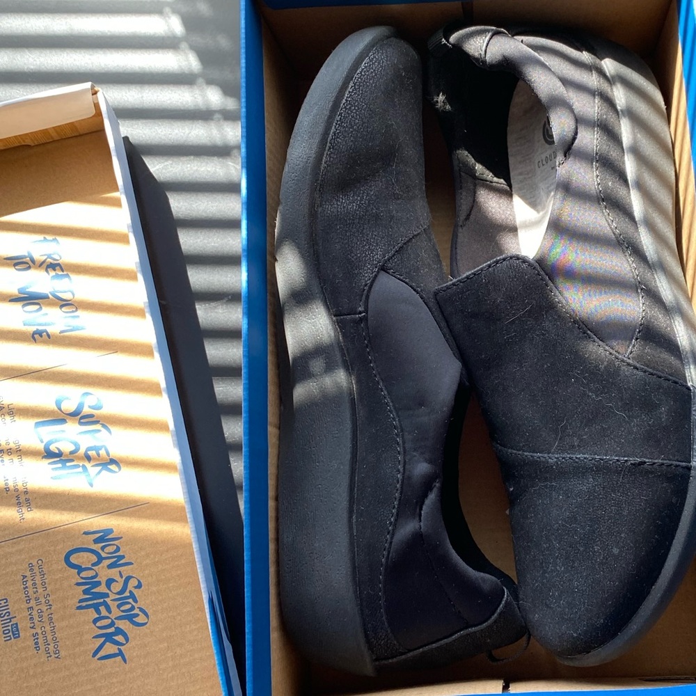 Clark Cloudsteppers Shoes - NWT - Size 7 1/2 W